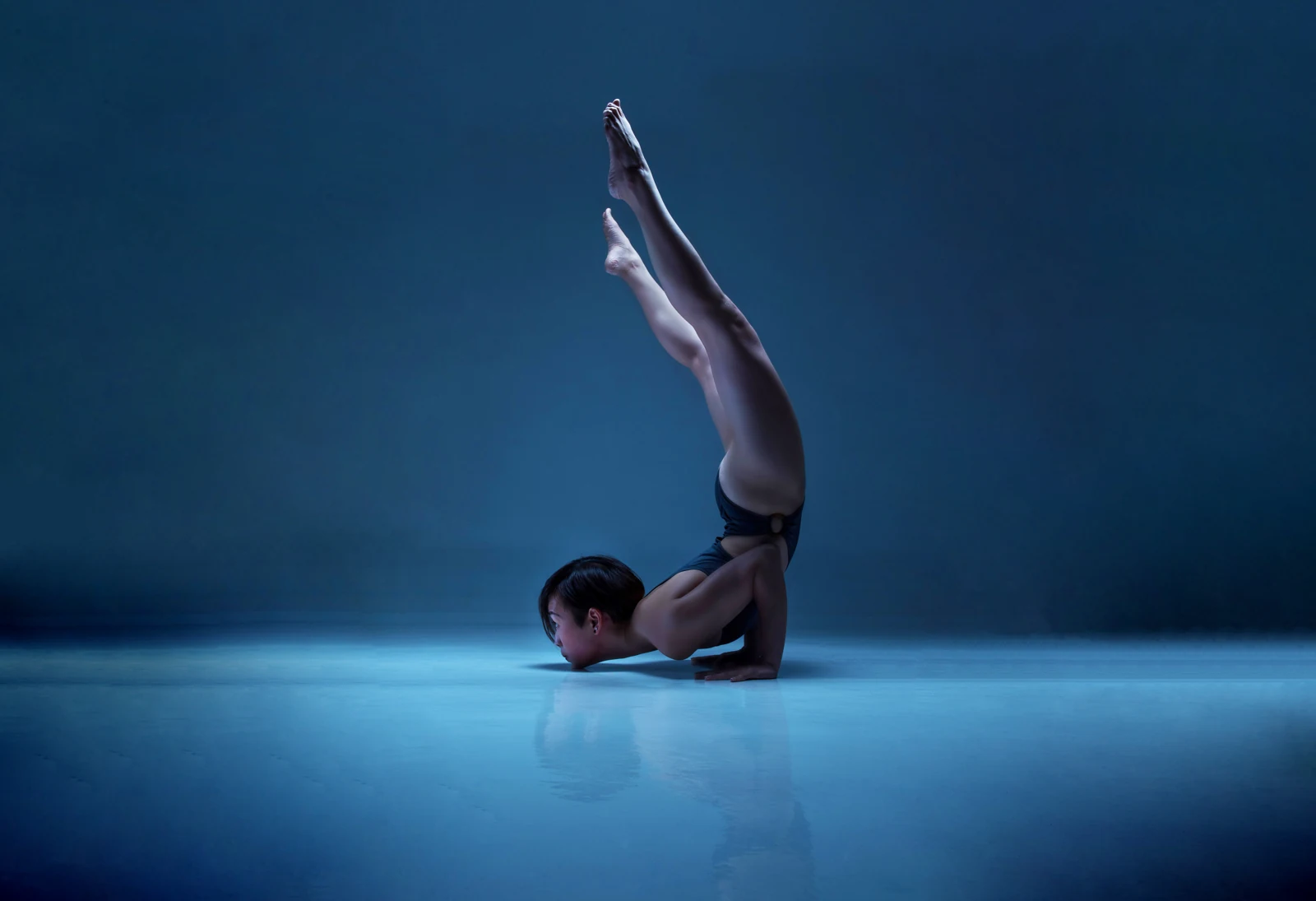 Chin stand practice, selected for the intermediate handstand course